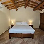 La Fonte Di Montebuono
