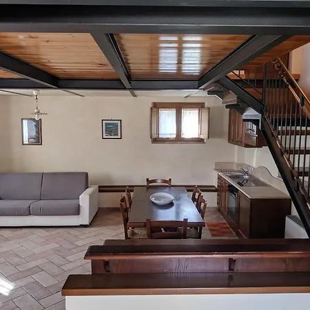 La Fonte Di Montebuono Ferienhaus