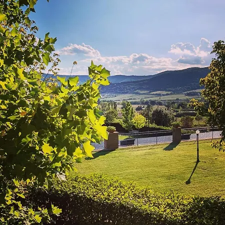 La Fonte Di Montebuono